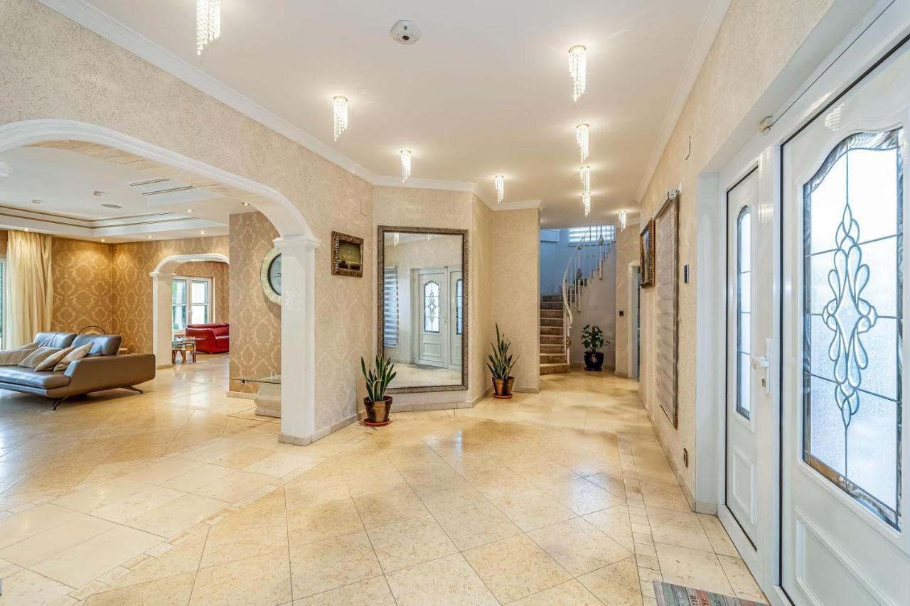 Villa Svim, Walking Distance To The Beach! Marbella Exterior foto